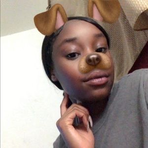 Meet your Posher, Carolyn